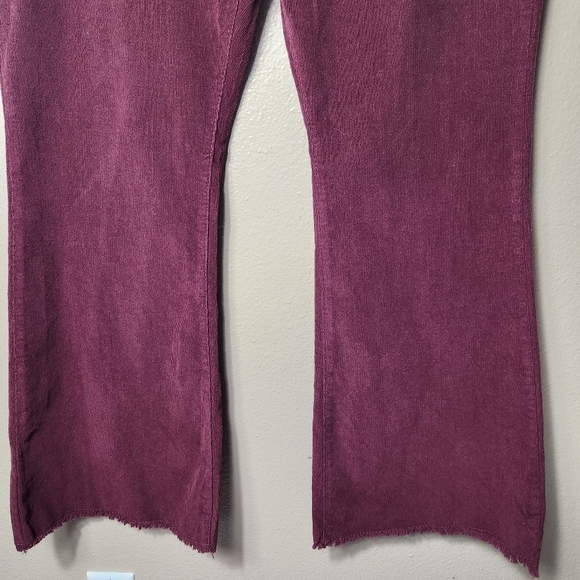 Celebrity Pink Corduroy Burgundy Hi Rise Flare Frayed Hem Pants-Size 19/34 (NWT) - Picture 5 of 10